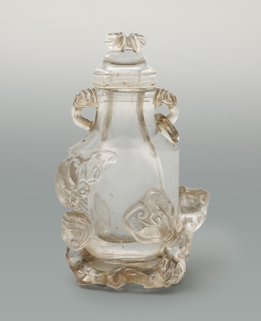 A Chinese rock crystal small vase and cover, 18th/19th century